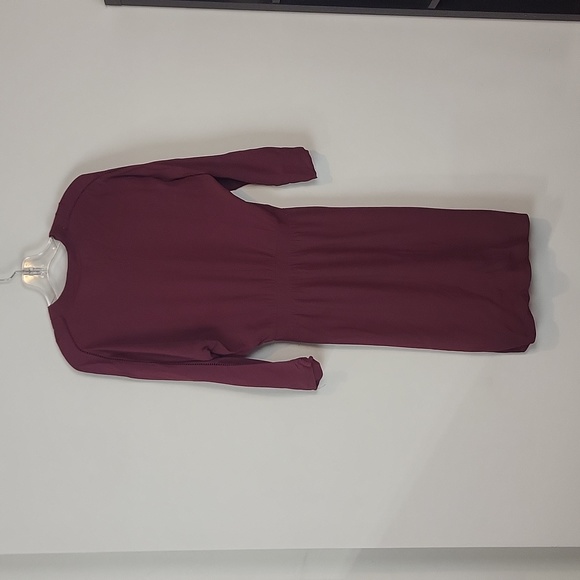 SCOTCH & SODA MAISON SCOTCH Merlot Maison Wrap Midi Dress w/ Necklace - Picture 11 of 16